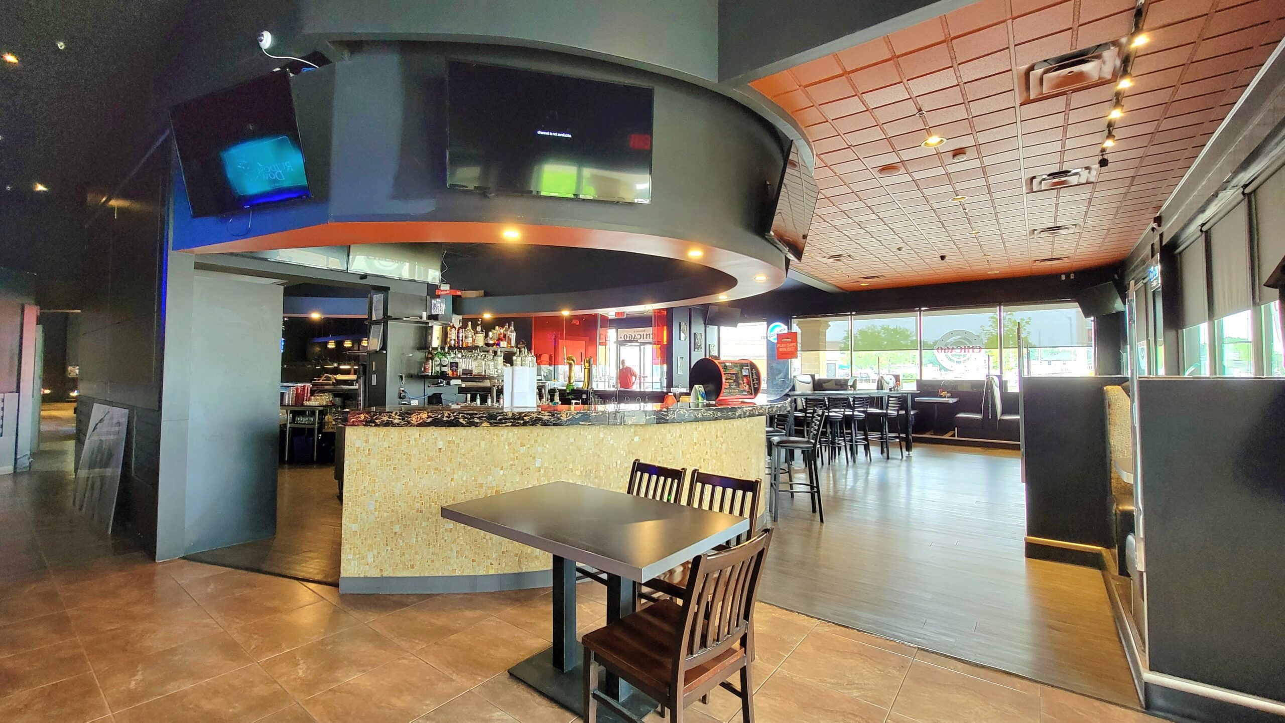 Pub vs Bar in Cambridge ON | Why Chicago Pub Feels Like Home